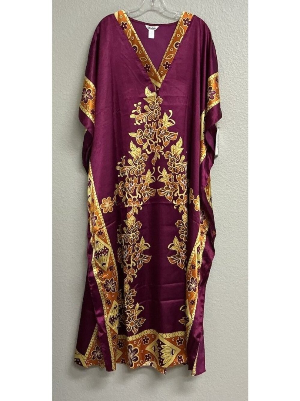 Winlar Women Purple Floral Satin Caftan Lounger V-Neck One Size Fits Most NWT
